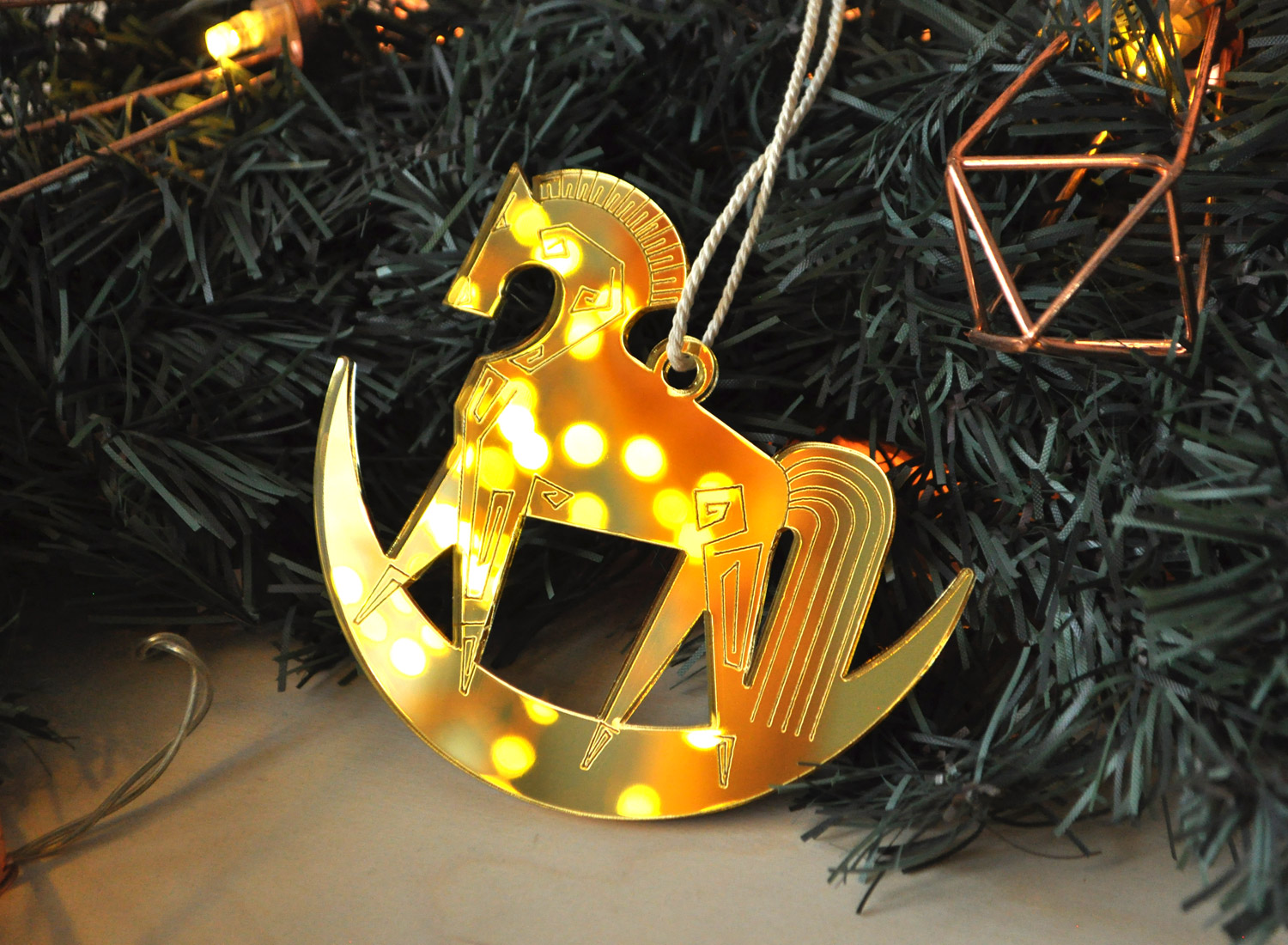 Ёлочная игрушка зеркальная лошадка-качалка