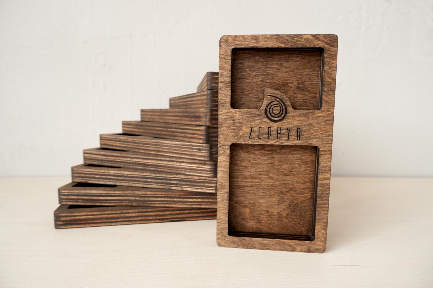 Счетница из дерева - лоток с логотипом