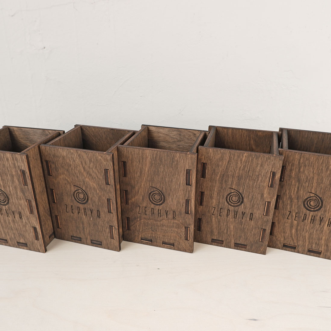 деревянный стаканчик под салфетки счет столовые приборы - заказать со своим логотипом с доставкой по РФ