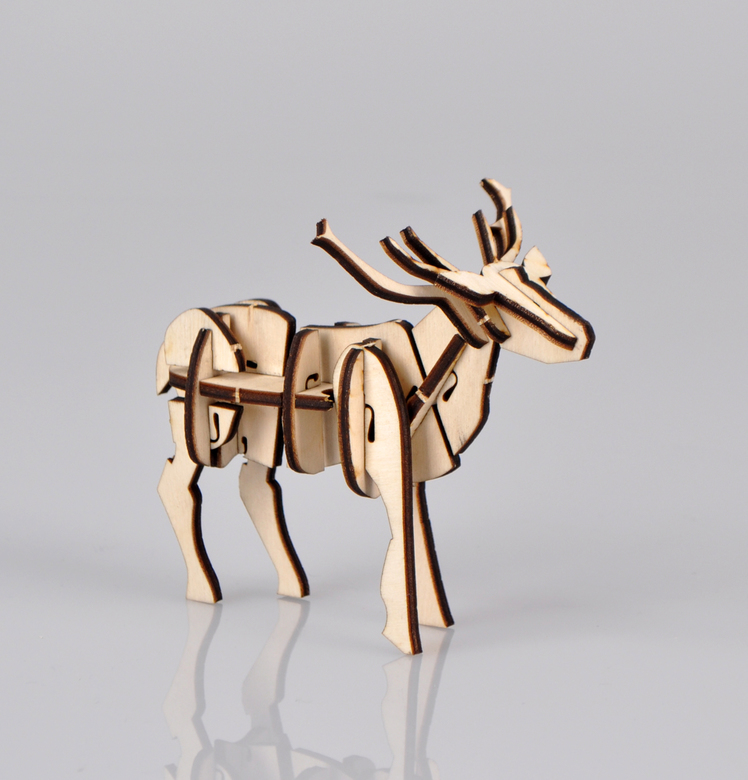 Сборный сувенир с сибирским характером - Олень Потап