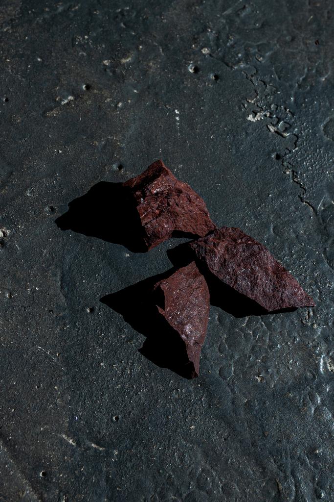 Натуральный камень -ЯШМА КРАСНАЯ