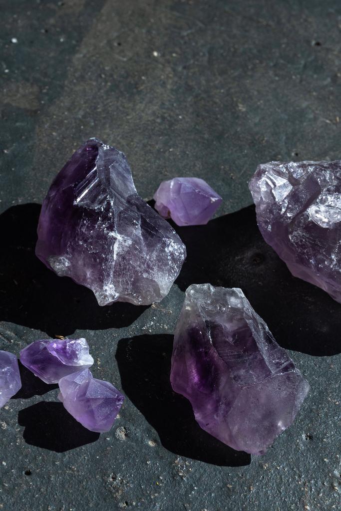 Натуральный камень -АМЕТИСТ