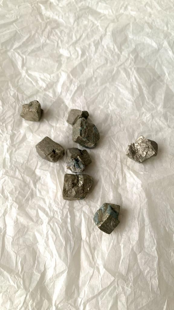 Натуральный камень, ПИРИТ