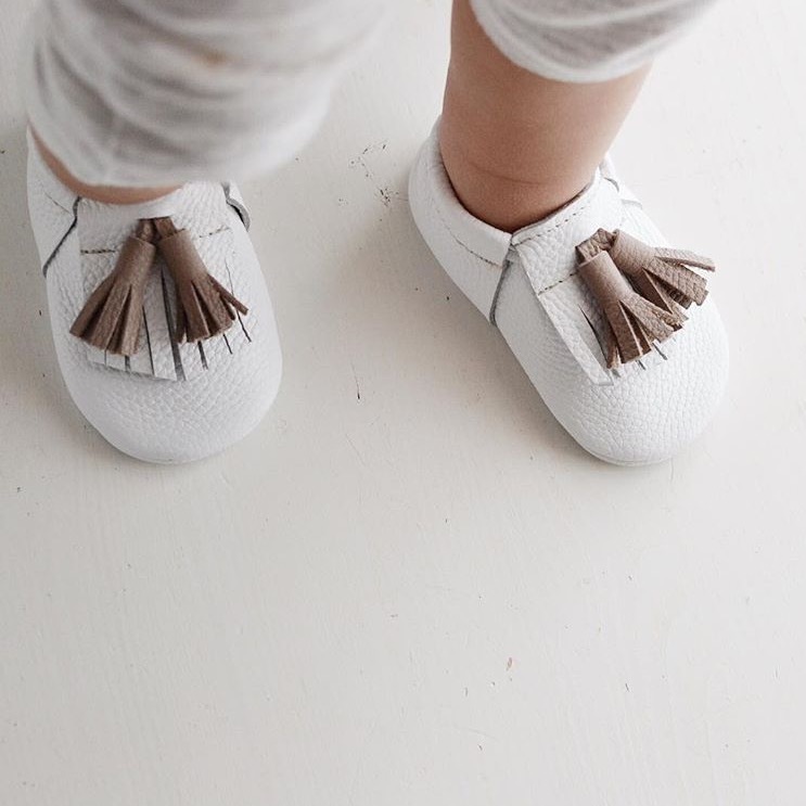 Моксы с кисточками без задней бахромы