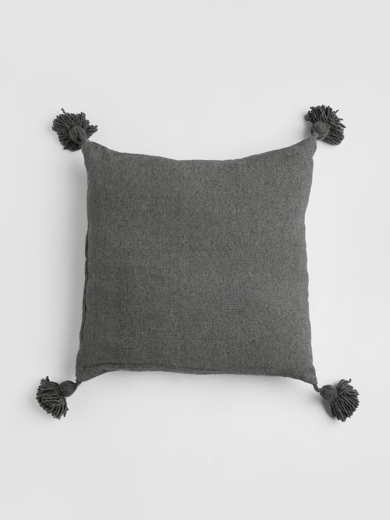 Марокканская подушка с помпонами Amir