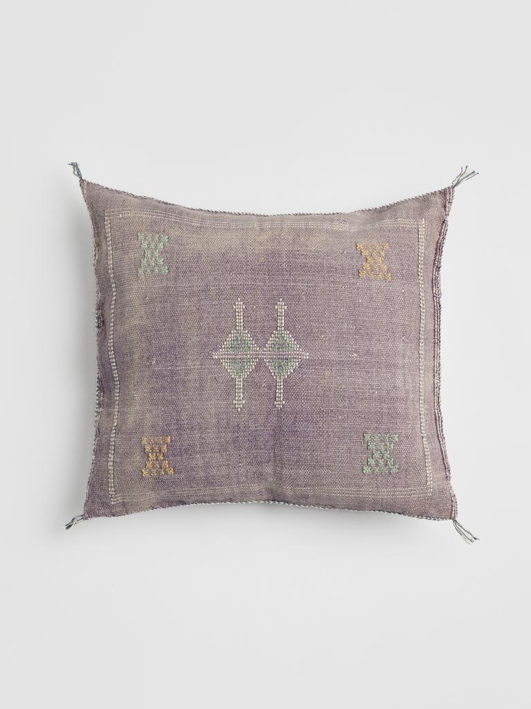 Марокканская подушка из шёлка алоэ вера Lavande Sourde