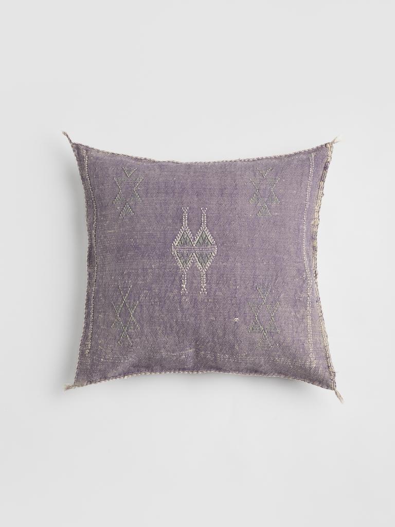 Марокканская подушка из шёлка алоэ вера Violet Grisé