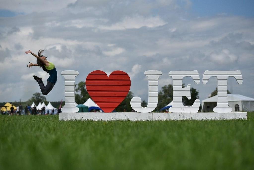 ФОТОЗОНА "ОБЪЕМНЫЕ БУКВЫ"