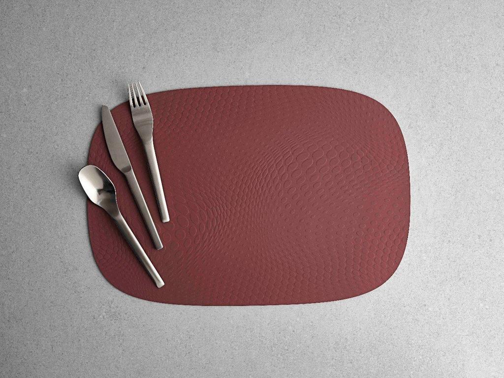 Aida Karim. Салфетка из переработанной кожи, цвет: bordeaux, 45x30,6 см