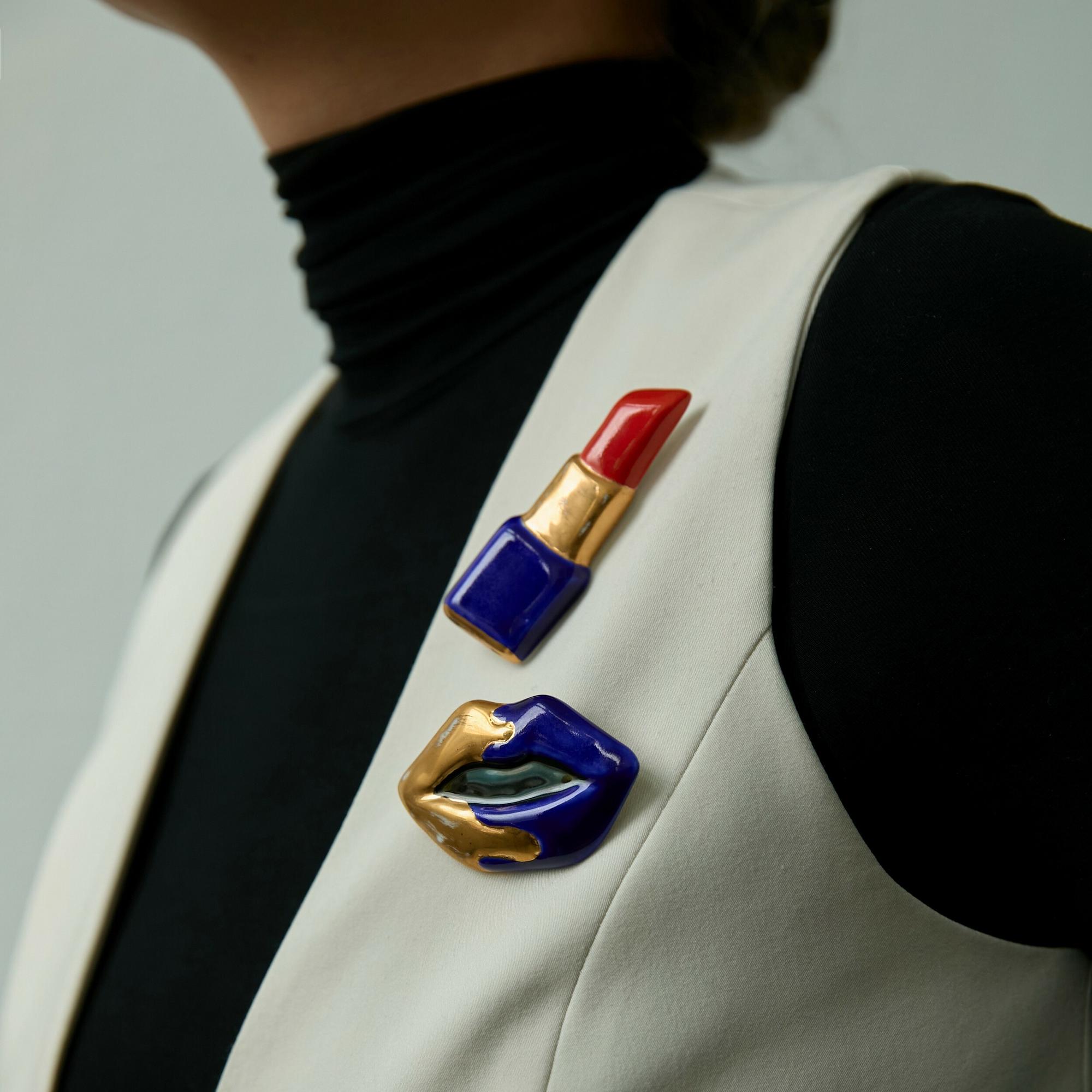 Брошь Опасный штрих № 7.7