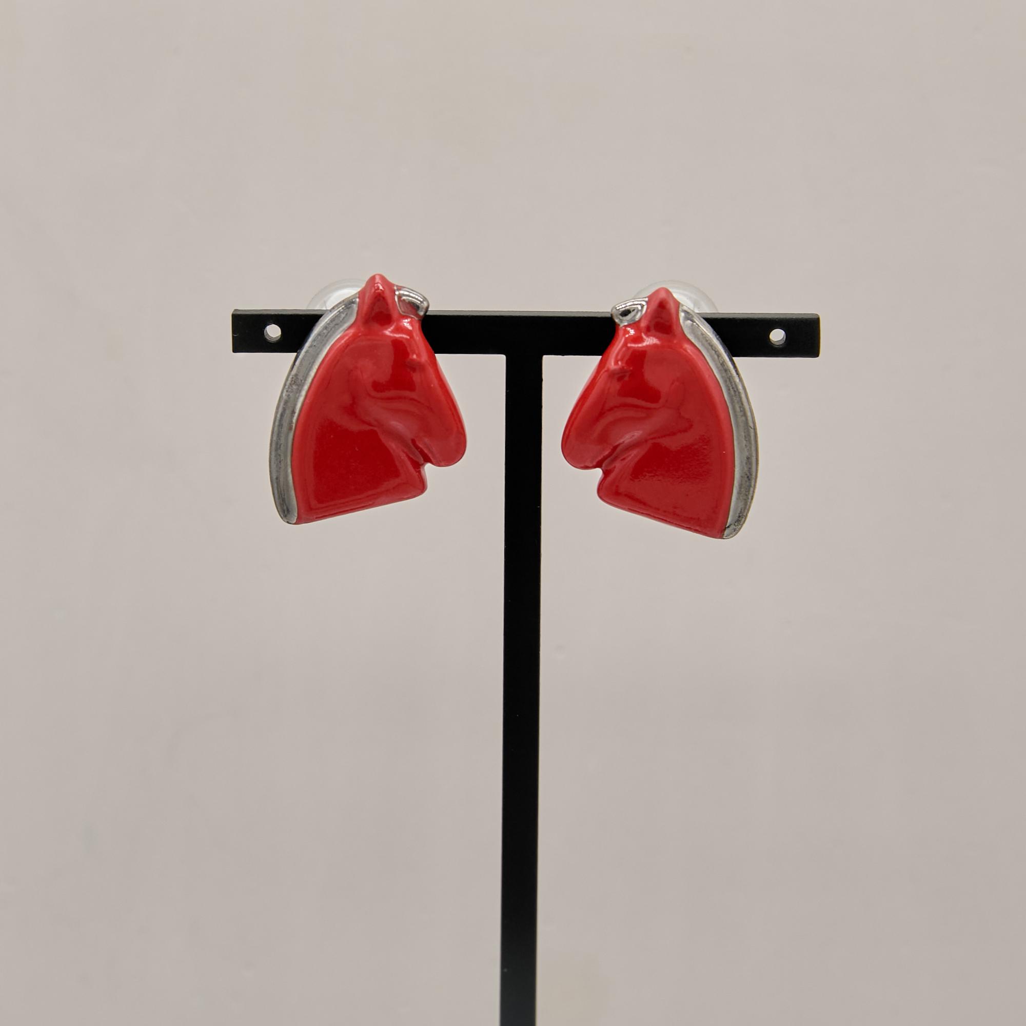 Клипсы голова лошади S красные с платиной