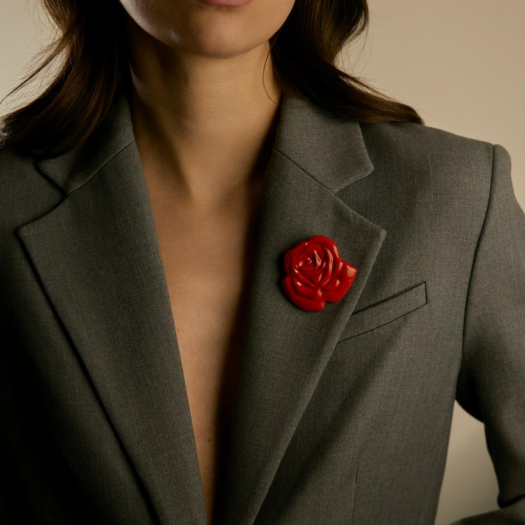 Брошь роза красная