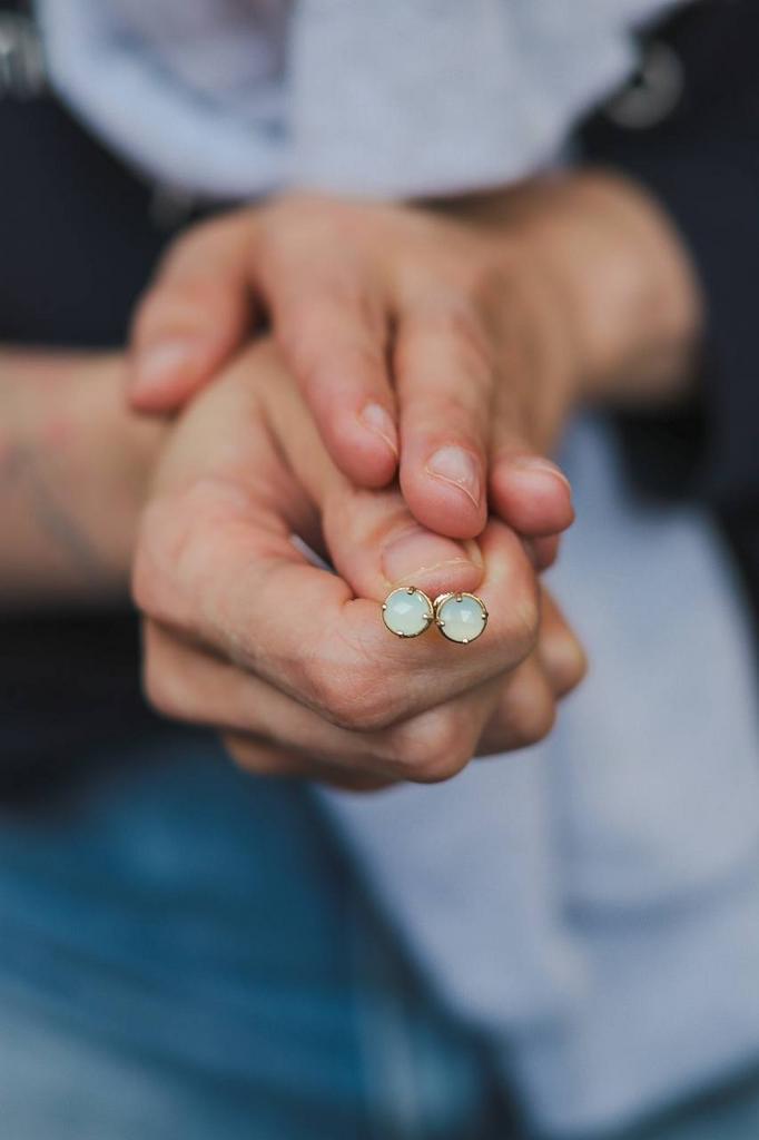 Серьги с халцедоном в позолоте