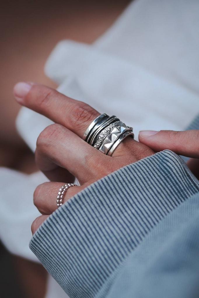 Кольцо спиннер с чернением