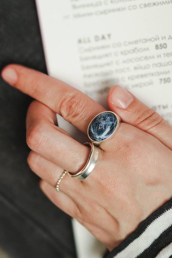 Кольцо с содалитом