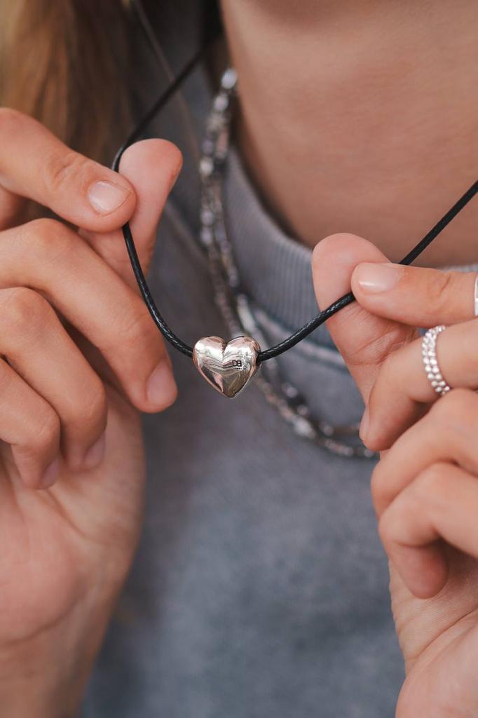 Кулон сердце на шнурке