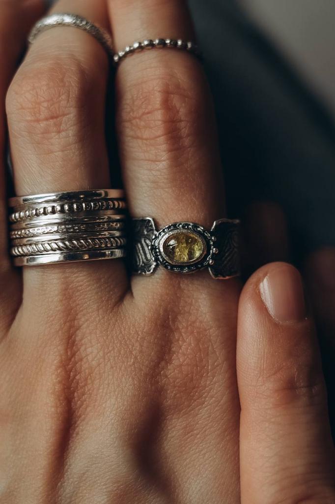 Кольцо с желтым турмалином