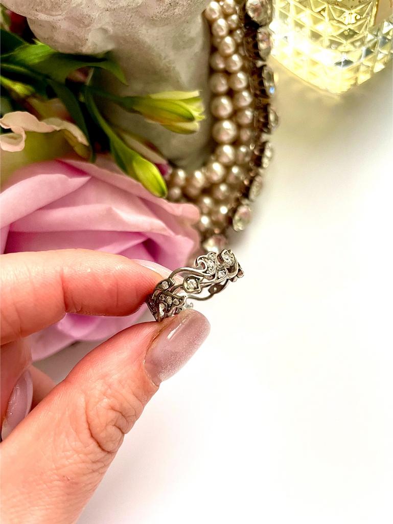 Кольцо с веточками и кристаллами