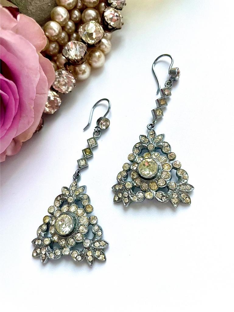 Серьги в стиле ар-деко с треугольниками