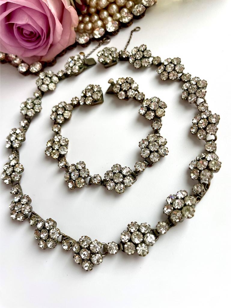 Чокер с пастами