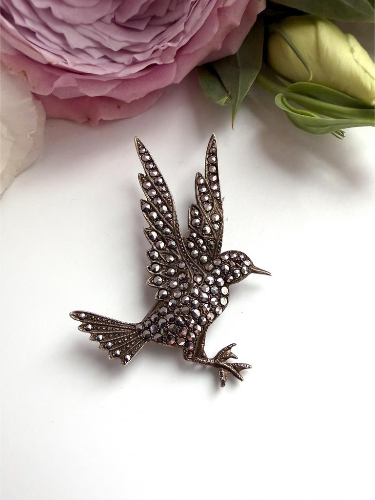 Брошь птица с марказитами