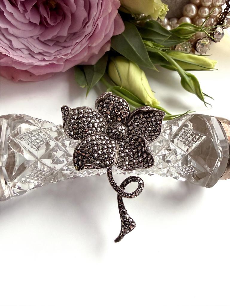 Брошь цветок с марказитами