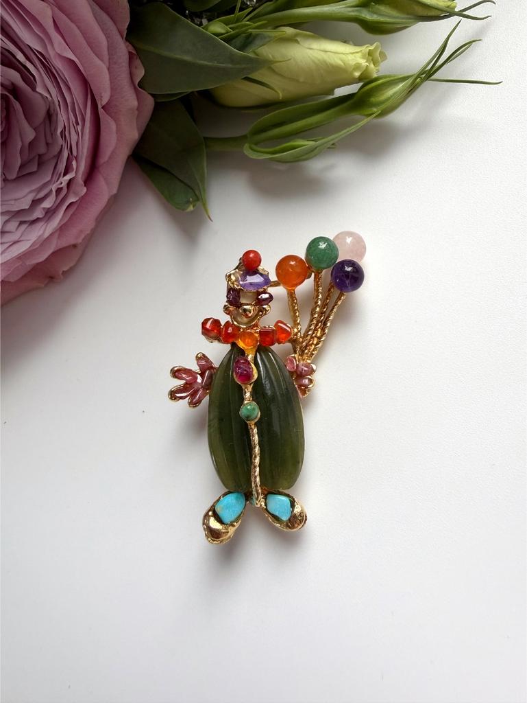 Брошь клоун с шариками