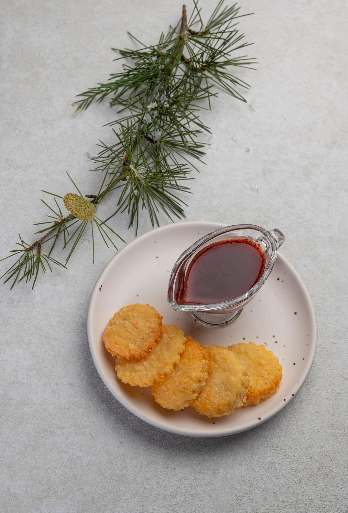 Сырные печенья с пармезаном и тмином