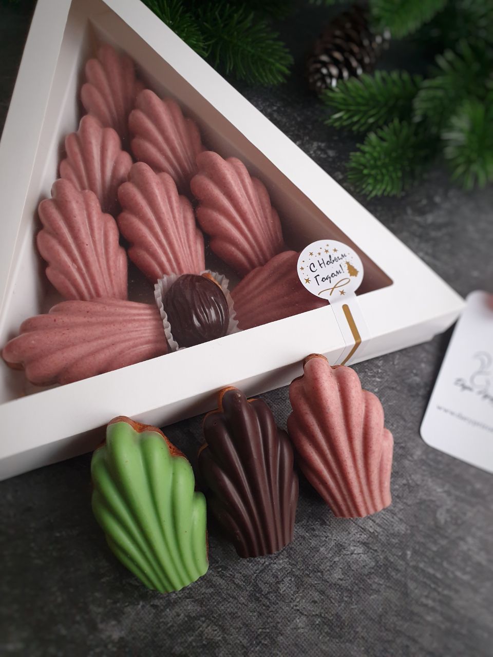 Мадлен в новогодней упаковке