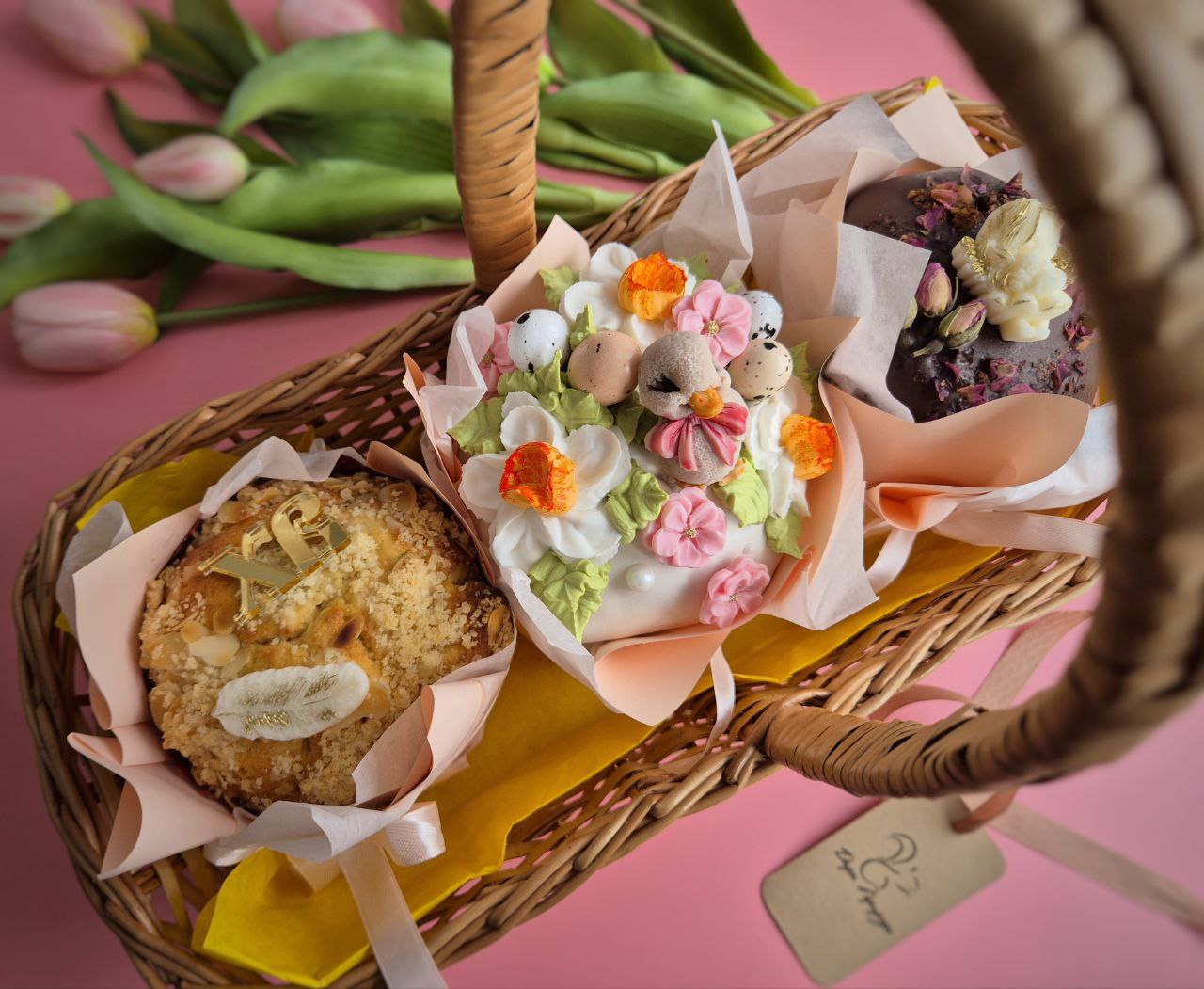 Стоп продаж! Ассорти из трех куличей (творожно-миндальный, апельсиновый с абрикосом и шоколадный)