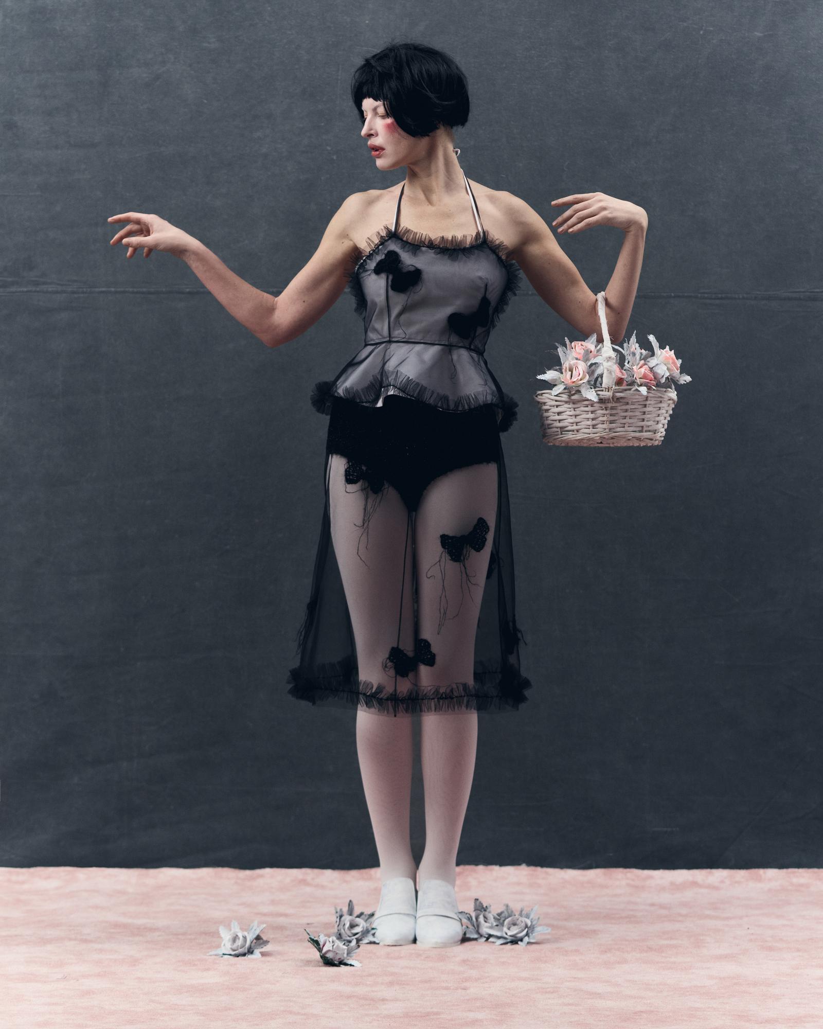 SUIT WITH BUTTERFLIES