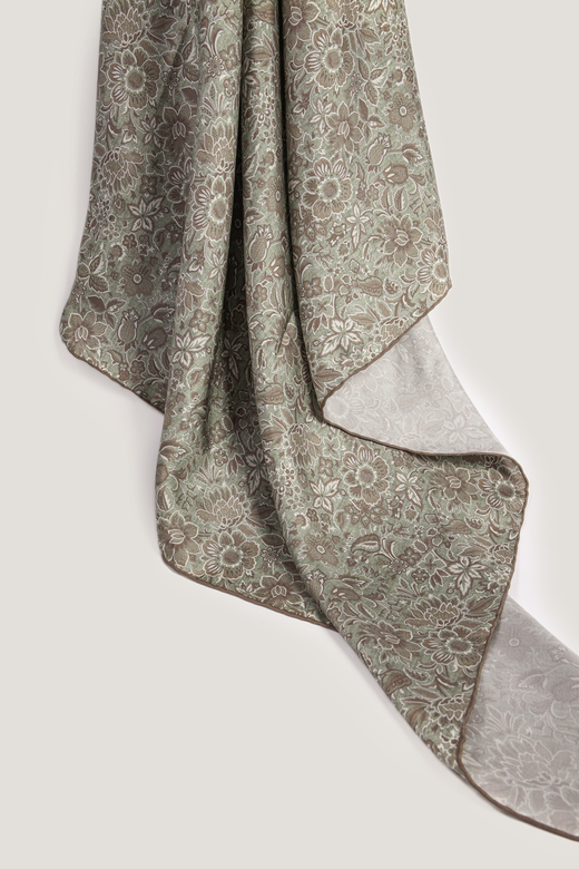 Шелковый платок 90х90