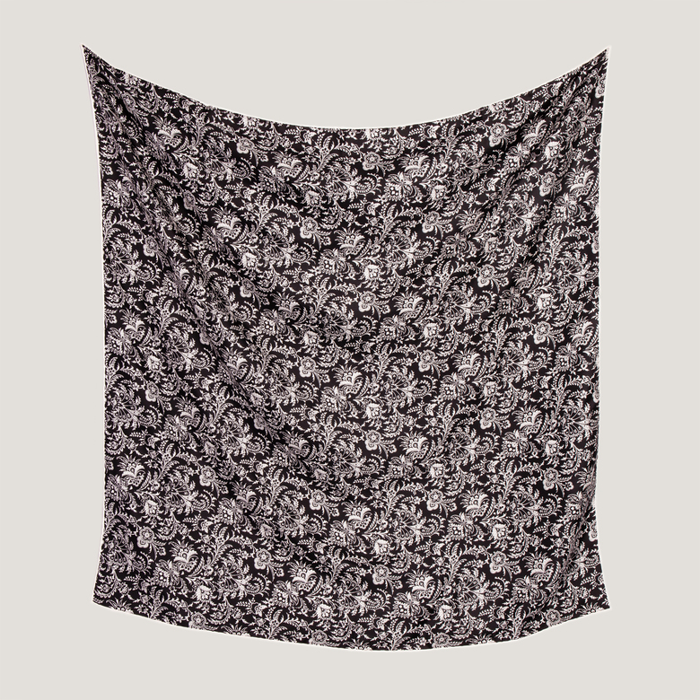 Шелковый платок 90х90