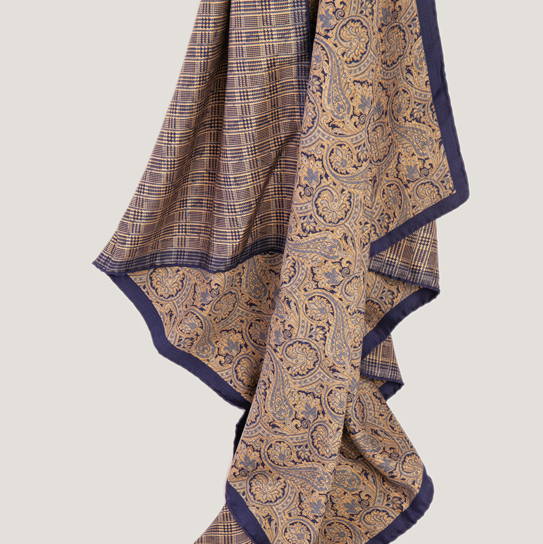 Платок 140х140 двухсторонний