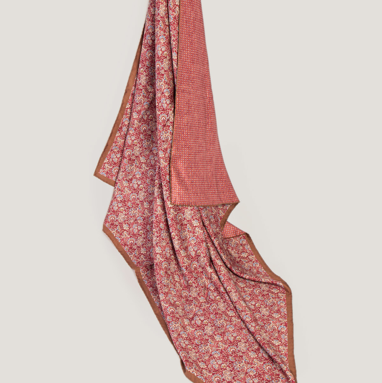 Шелковый платок 140х140 Двухсторонний