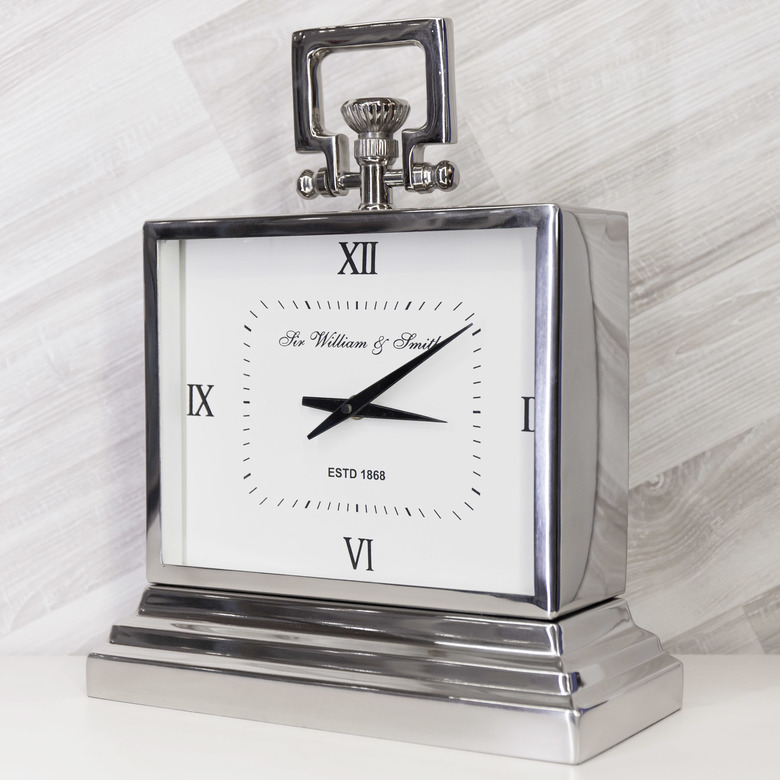 Часы настольные