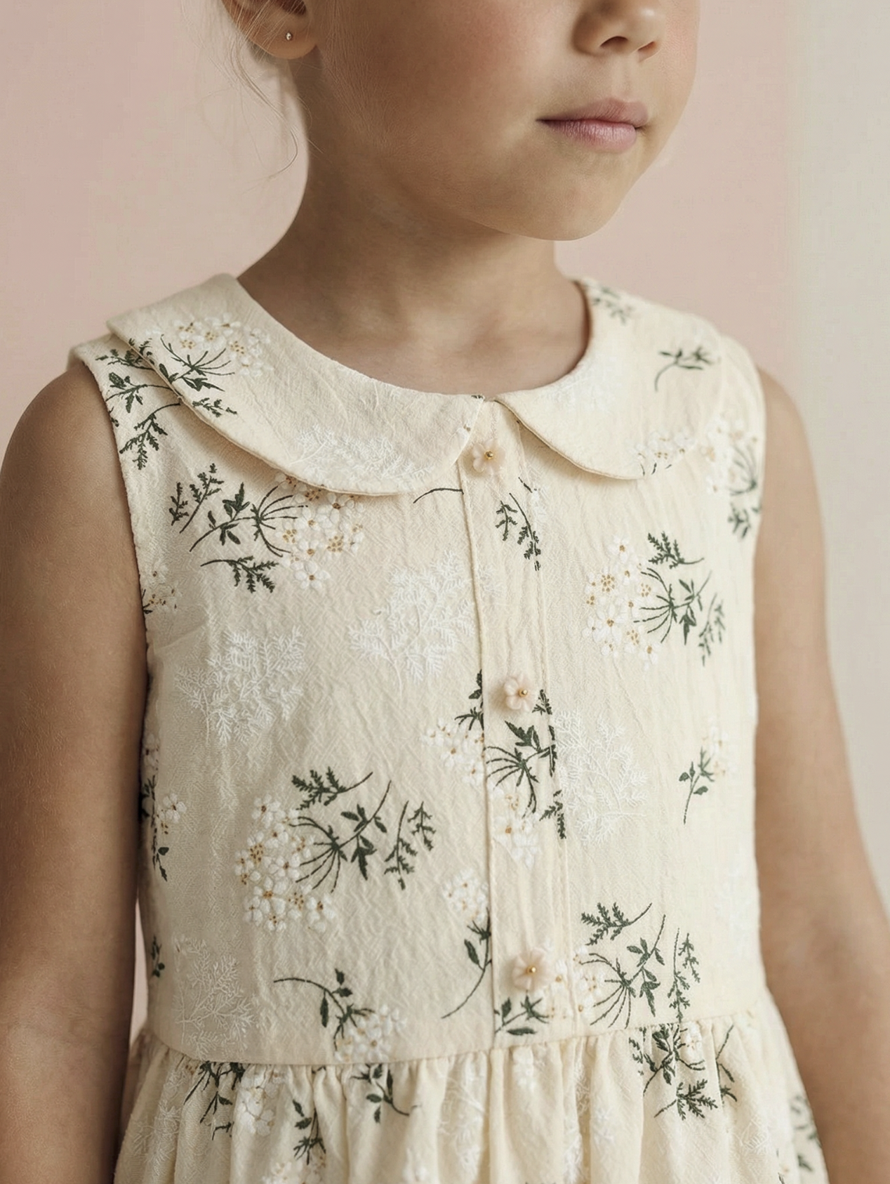 Платье в цветочном принте с бантом