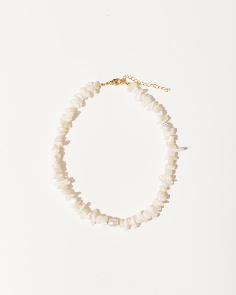 Чокер из перламутра фриформ