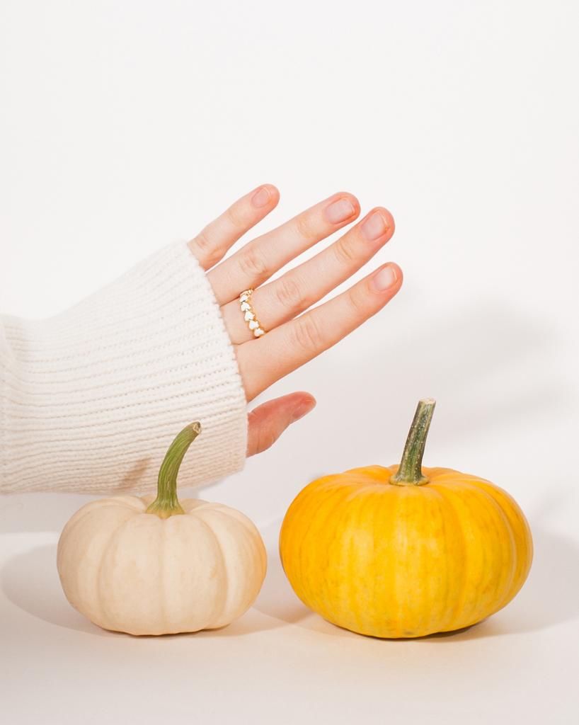 Кольцо сердечки с эмалью