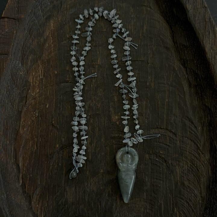 ожерелье из лабрадорита с кулоном