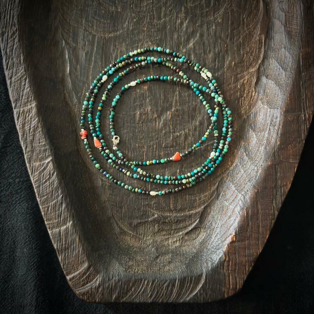 нить из бирюзы с кораллом и жемчугом