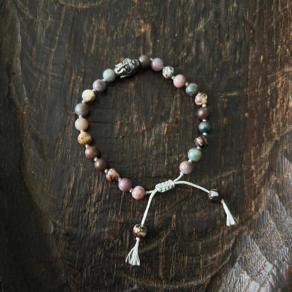 браслет из яшмы и агата с Буддой