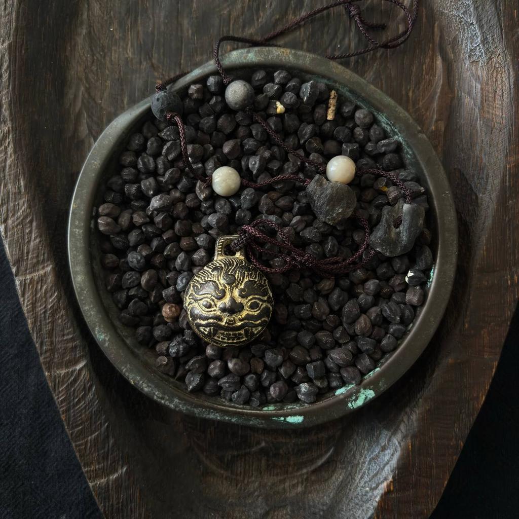 ожерелье с драконом