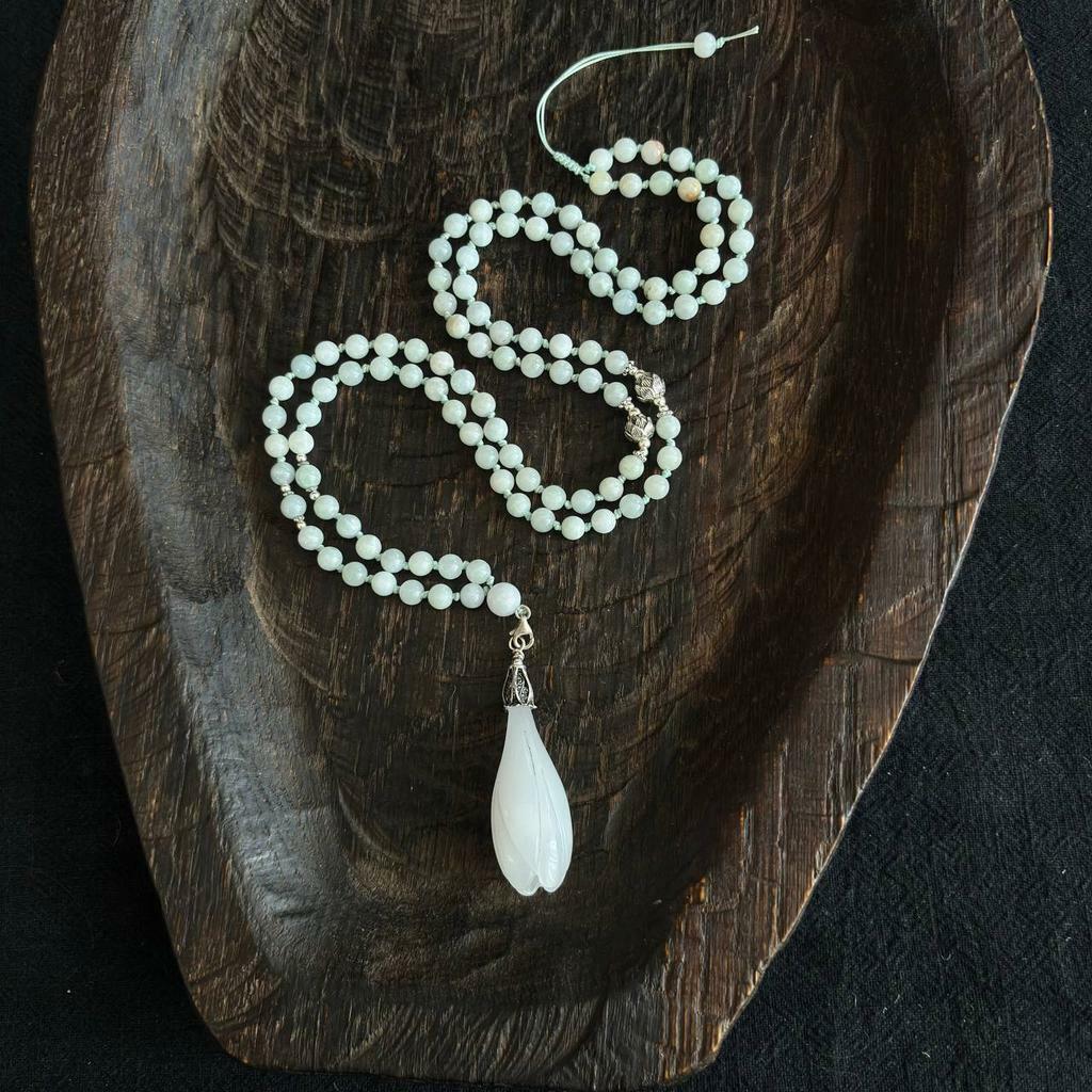 Мала из нефрита