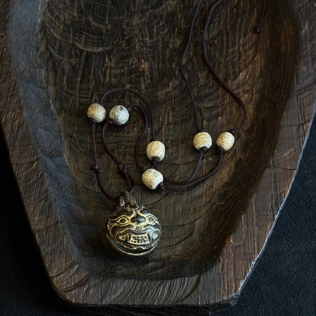 Нить с драконом