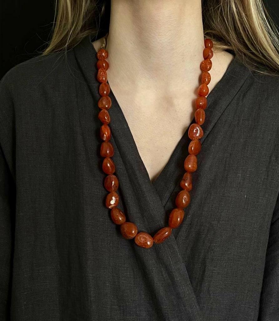 Ожерелье из сердолика