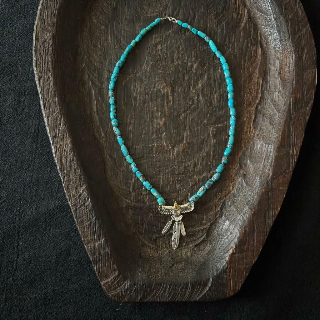 ожерелье из нишапурской бирюзы с кулоном орлом