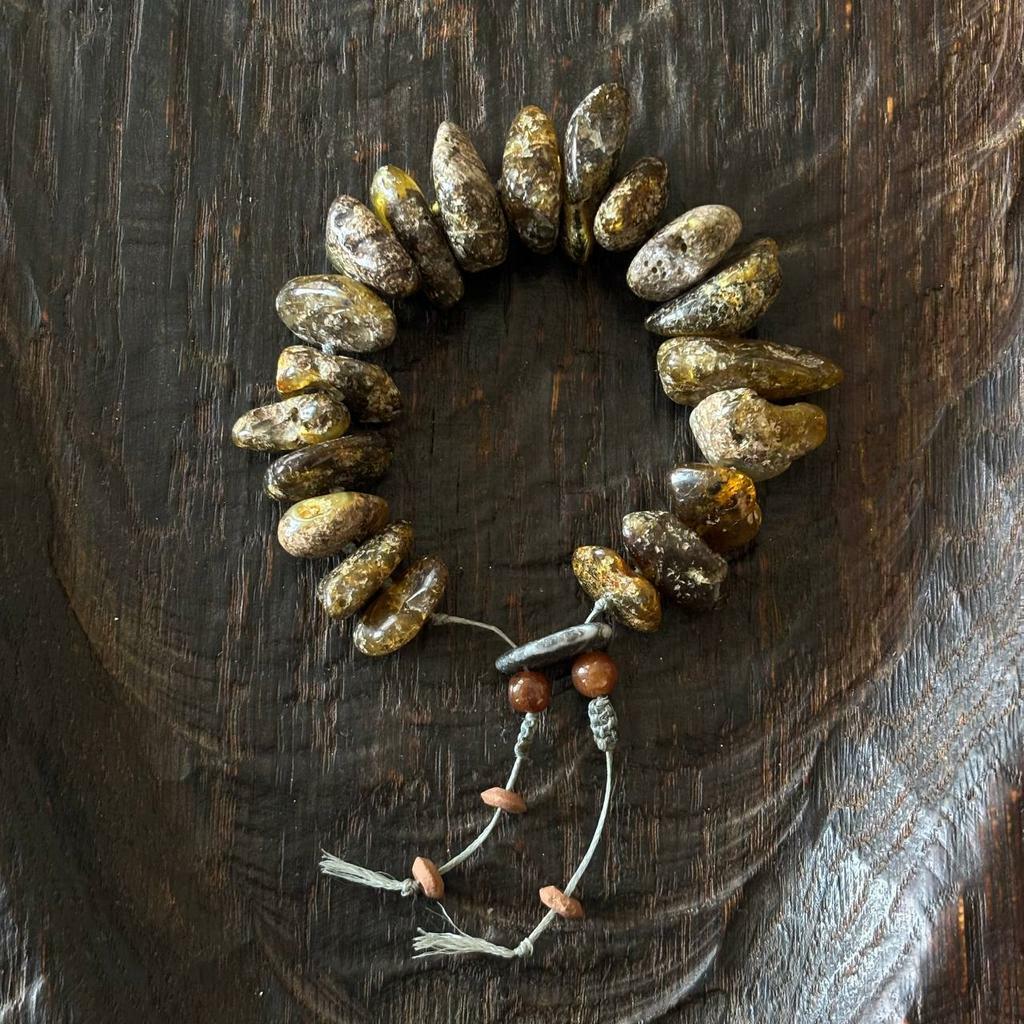 браслет из янтаря