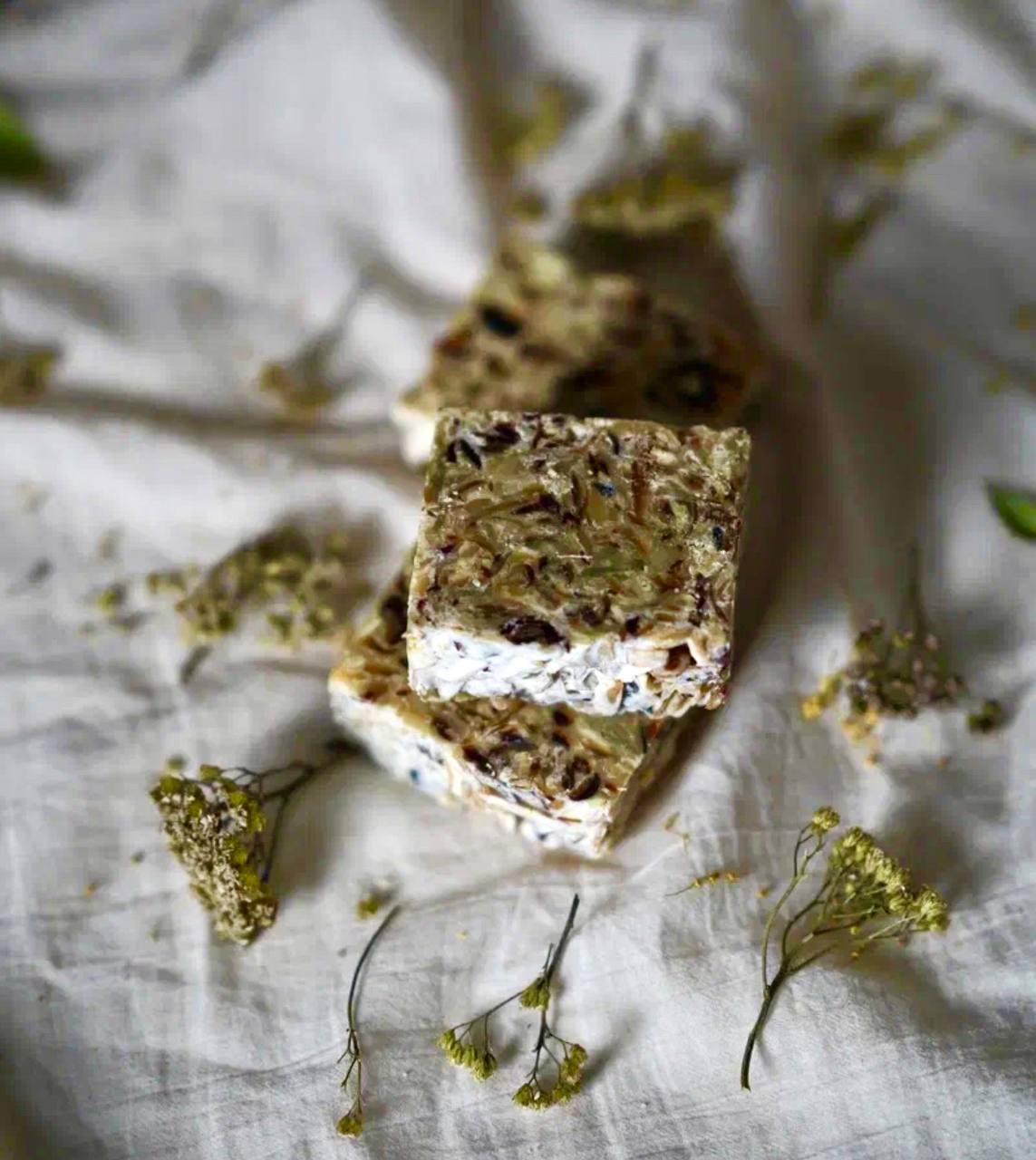 Мыло на миндальном молочке