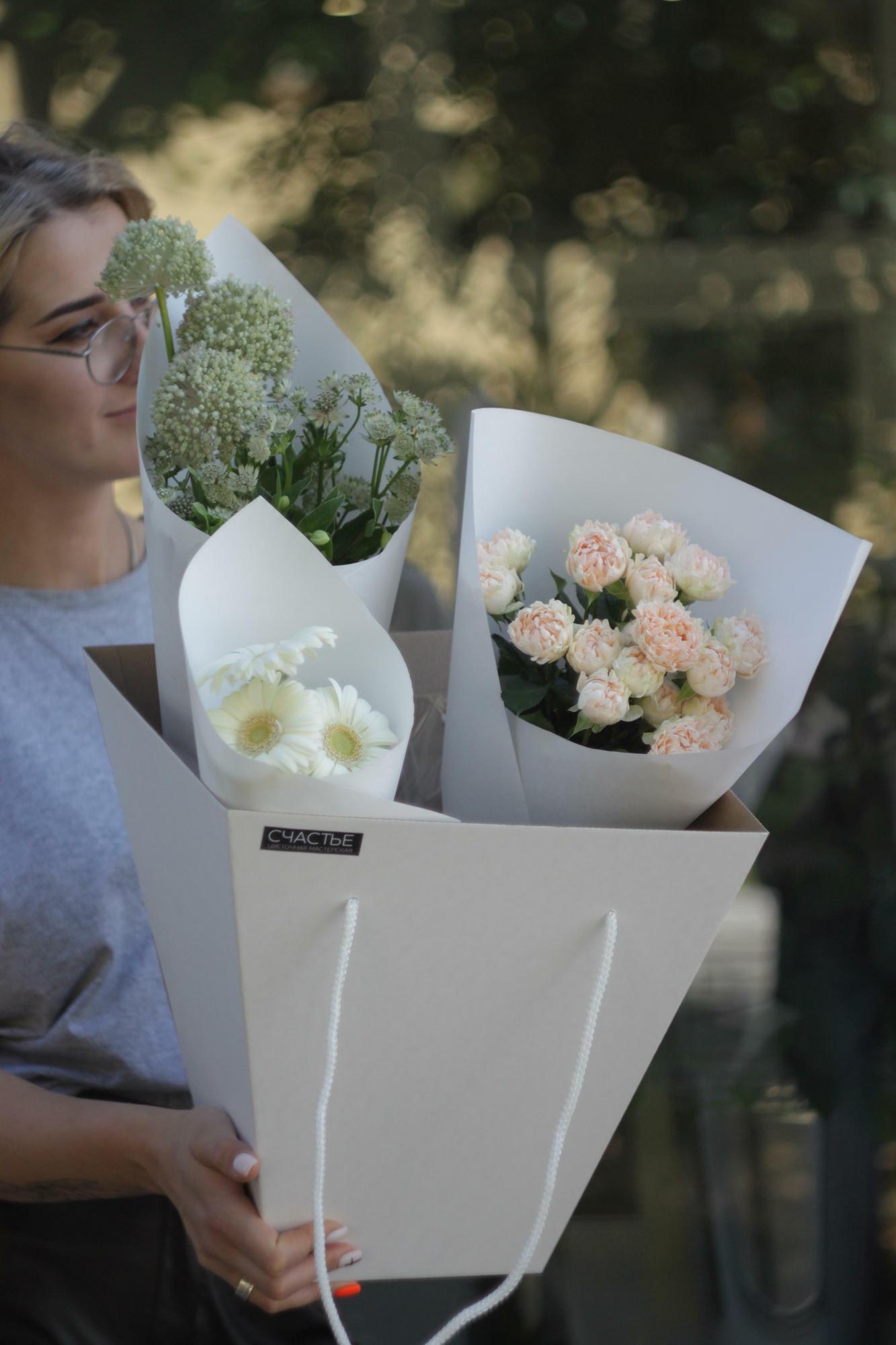 Охапка цветов для вазы